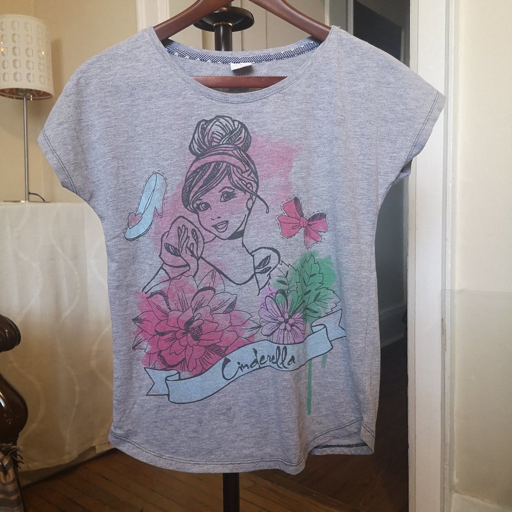 Disney Cinderella short sleeve gray t-shirt